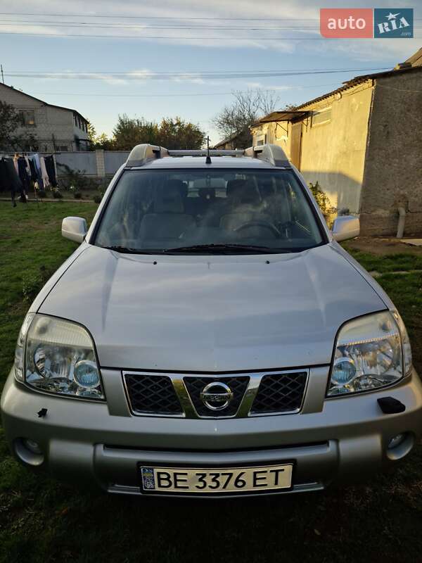 Внедорожник / Кроссовер Nissan X-Trail 2006 в Южноукраинске