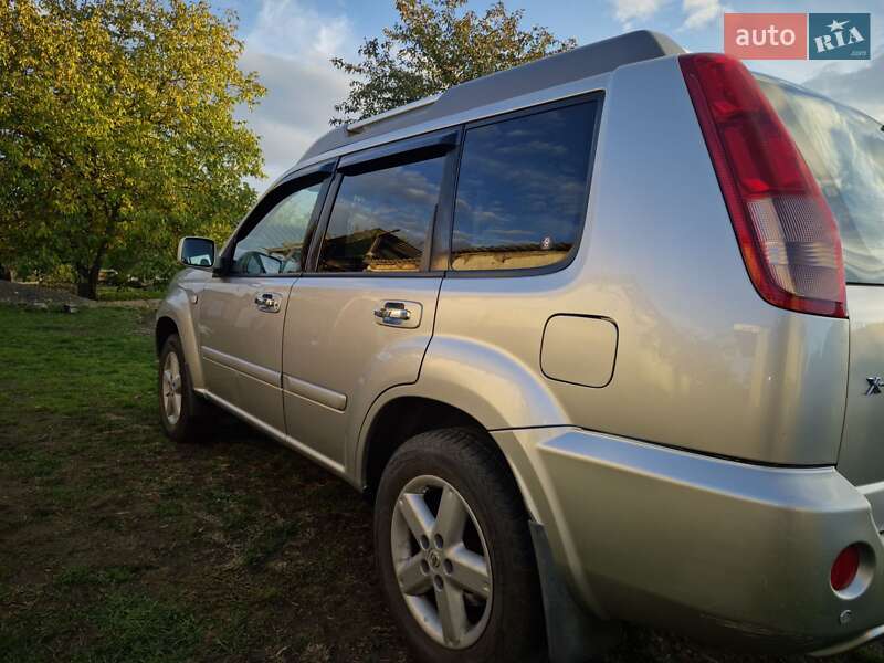 Внедорожник / Кроссовер Nissan X-Trail 2006 в Южноукраинске