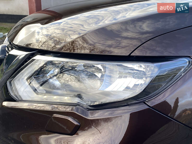 Внедорожник / Кроссовер Nissan X-Trail 2021 в Ромнах