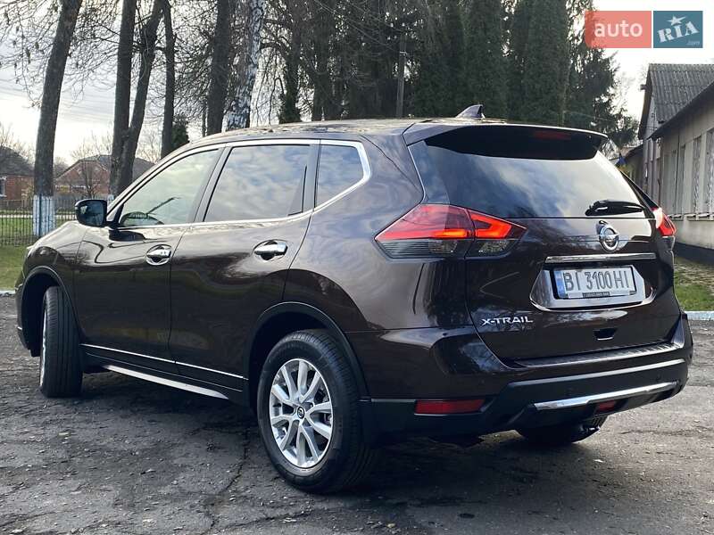 Внедорожник / Кроссовер Nissan X-Trail 2021 в Ромнах