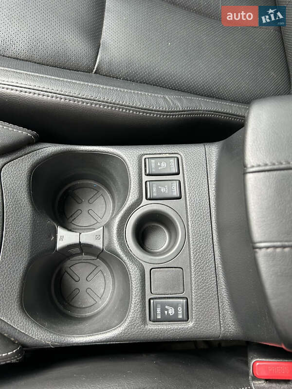 Внедорожник / Кроссовер Nissan X-Trail 2017 в Днепре