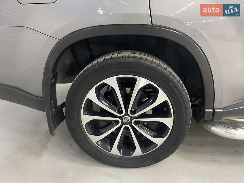 Внедорожник / Кроссовер Nissan X-Trail 2012 в Стрые