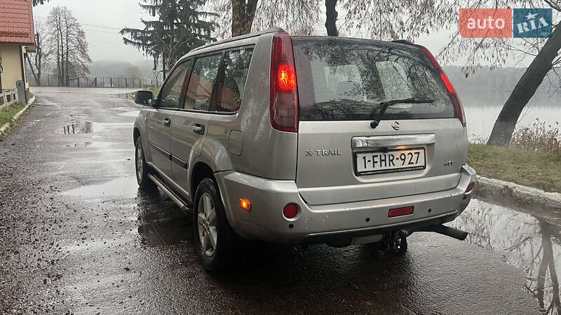 Внедорожник / Кроссовер Nissan X-Trail 2004 в Киеве