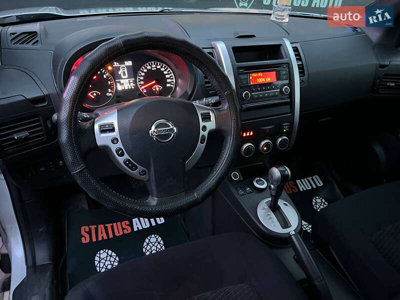 Внедорожник / Кроссовер Nissan X-Trail 2013 в Хмельницком