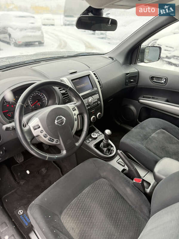 Внедорожник / Кроссовер Nissan X-Trail 2012 в Ровно