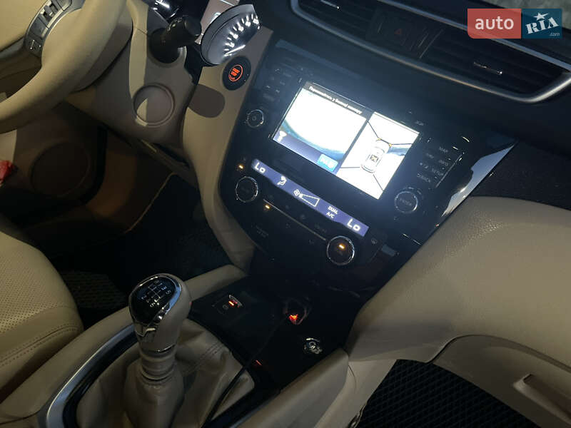 Позашляховик / Кросовер Nissan X-Trail 2014 в Вінниці фото 10 Позашляховик / Кросовер Nissan X-Trail 2014 в Вінниці