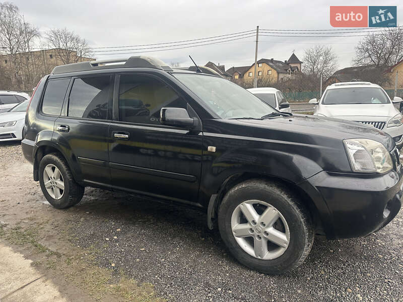 Позашляховик / Кросовер Nissan X-Trail 2004 в Івано-Франківську
