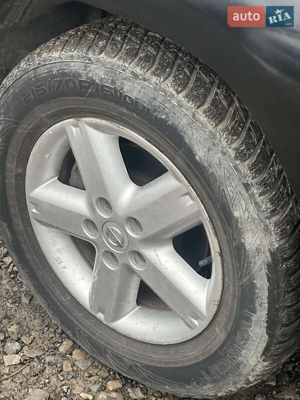 Позашляховик / Кросовер Nissan X-Trail 2004 в Івано-Франківську