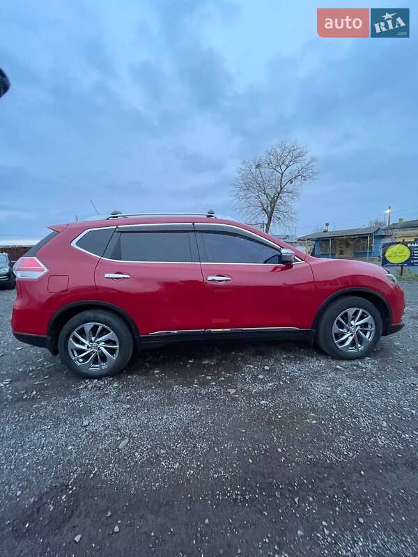 Позашляховик / Кросовер Nissan X-Trail 2014 в Ужгороді фото 5 Позашляховик / Кросовер Nissan X-Trail 2014 в Ужгороді