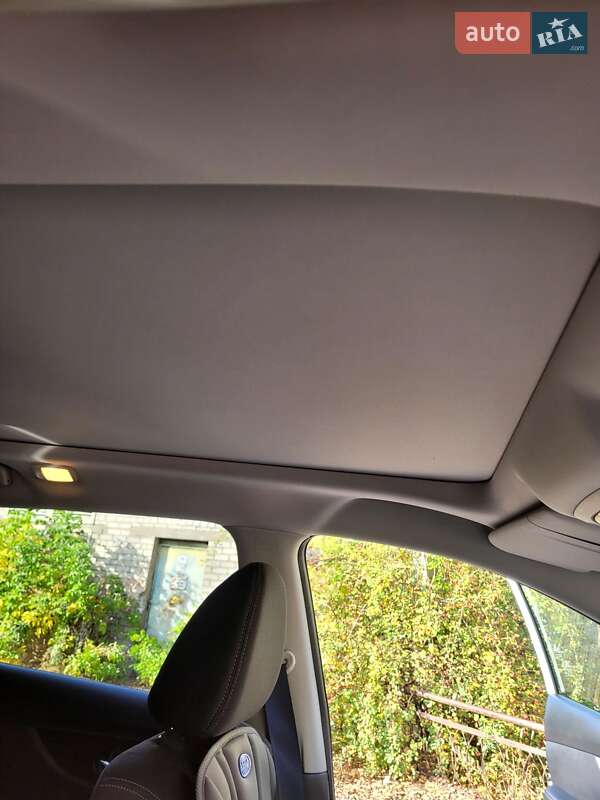 Позашляховик / Кросовер Nissan X-Trail 2017 в Слов'янську