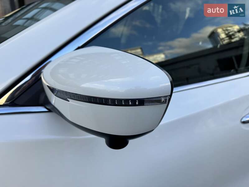 Внедорожник / Кроссовер Nissan X-Trail 2017 в Киеве