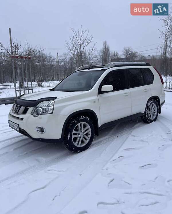 Позашляховик / Кросовер Nissan X-Trail 2012 в Луцьку