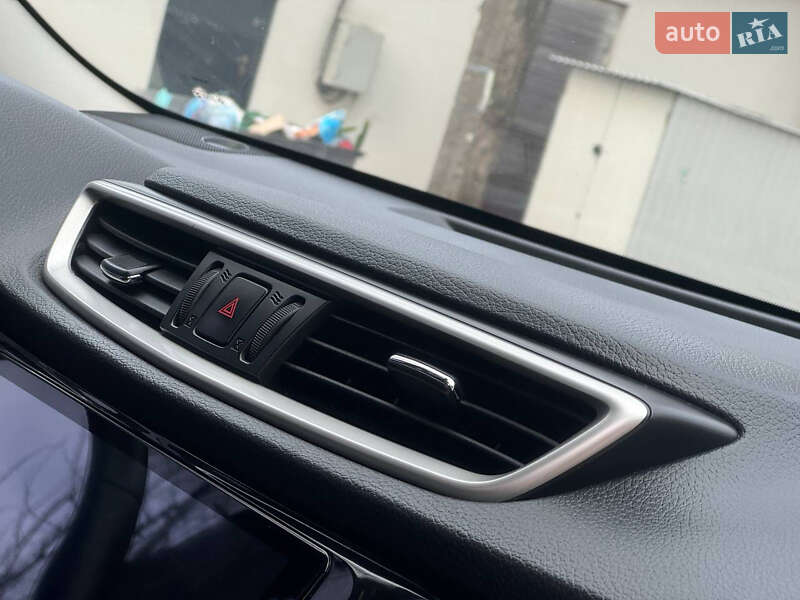 Внедорожник / Кроссовер Nissan X-Trail 2016 в Ахтырке фото 54 Внедорожник / Кроссовер Nissan X-Trail 2016 в Ахтырке