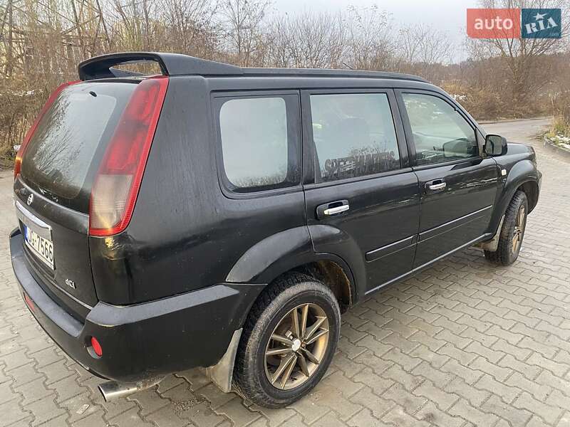 Внедорожник / Кроссовер Nissan X-Trail 2004 в Львове