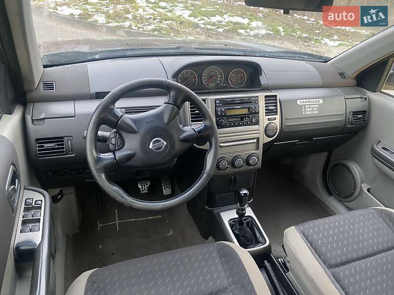 Внедорожник / Кроссовер Nissan X-Trail 2004 в Львове