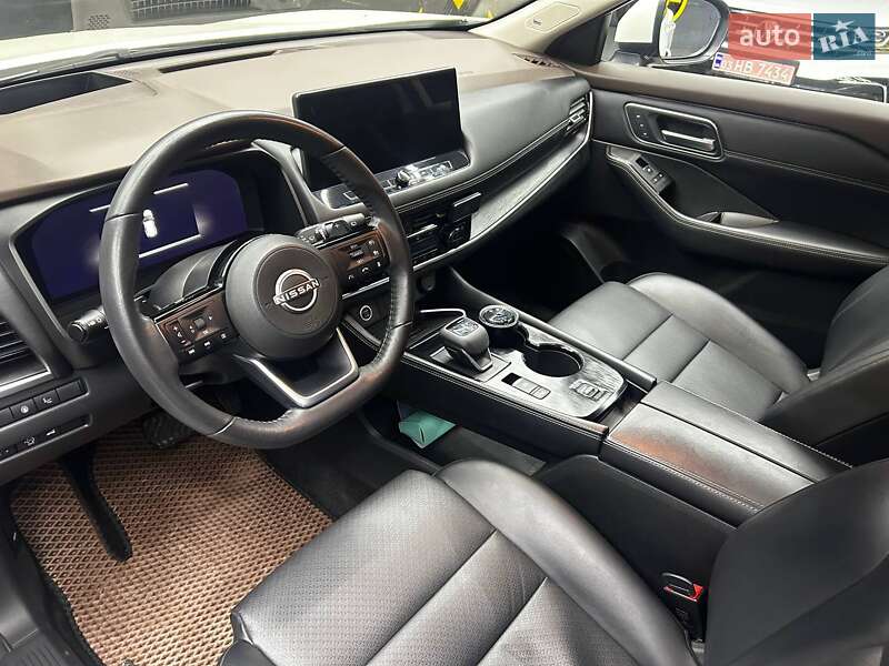 Позашляховик / Кросовер Nissan X-Trail 2023 в Стрию