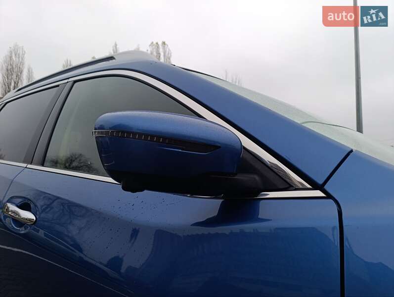 Позашляховик / Кросовер Nissan X-Trail 2017 в Черкасах