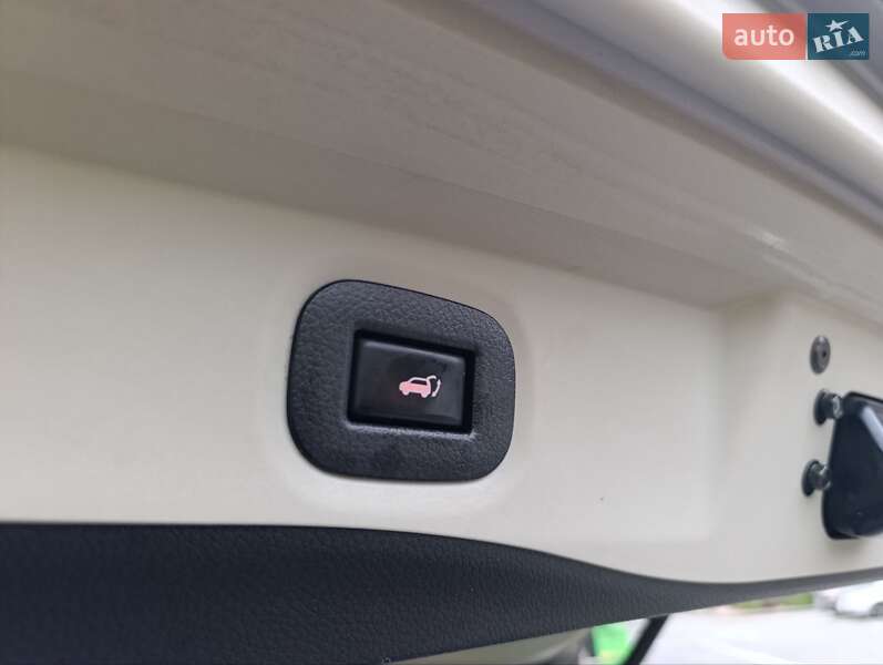 Позашляховик / Кросовер Nissan X-Trail 2017 в Черкасах