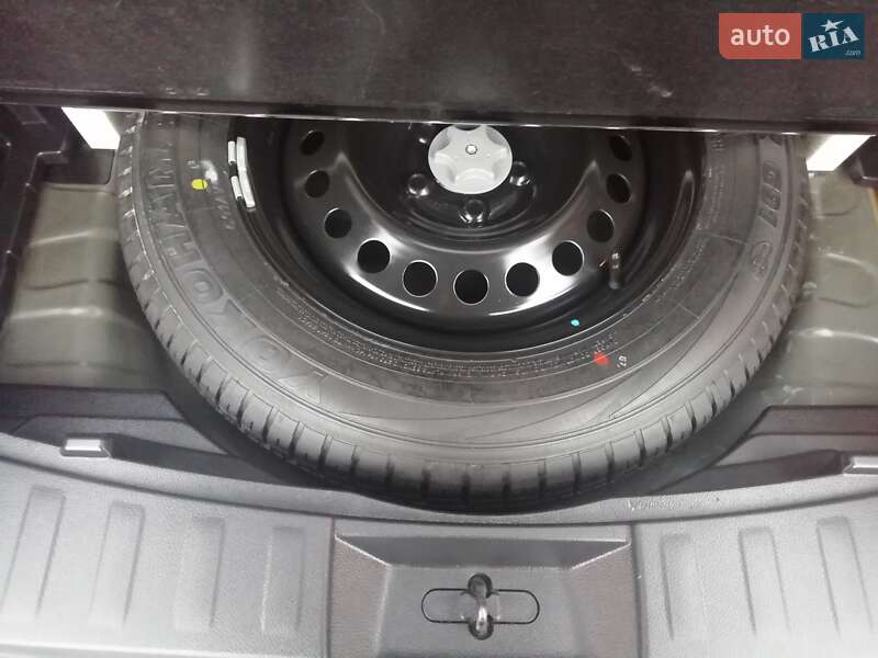 Внедорожник / Кроссовер Nissan X-Trail 2016 в Киеве