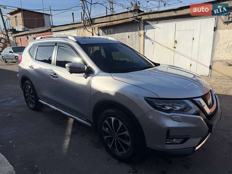Внедорожник / Кроссовер Nissan X-Trail 2019 в Одессе