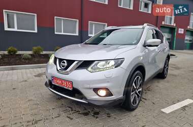 Внедорожник / Кроссовер Nissan X-Trail 2015 в Дубно