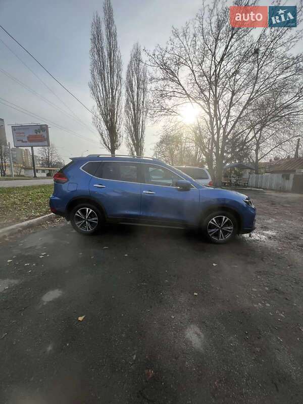Внедорожник / Кроссовер Nissan X-Trail 2017 в Харькове