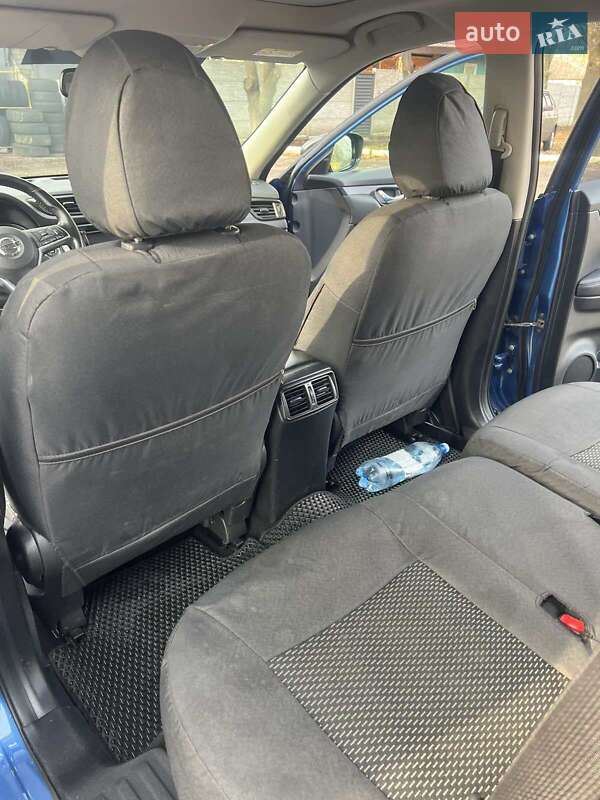 Внедорожник / Кроссовер Nissan X-Trail 2017 в Харькове