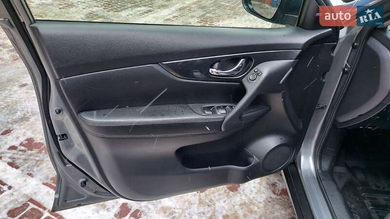 Внедорожник / Кроссовер Nissan X-Trail 2016 в Луцке фото 8 Внедорожник / Кроссовер Nissan X-Trail 2016 в Луцке