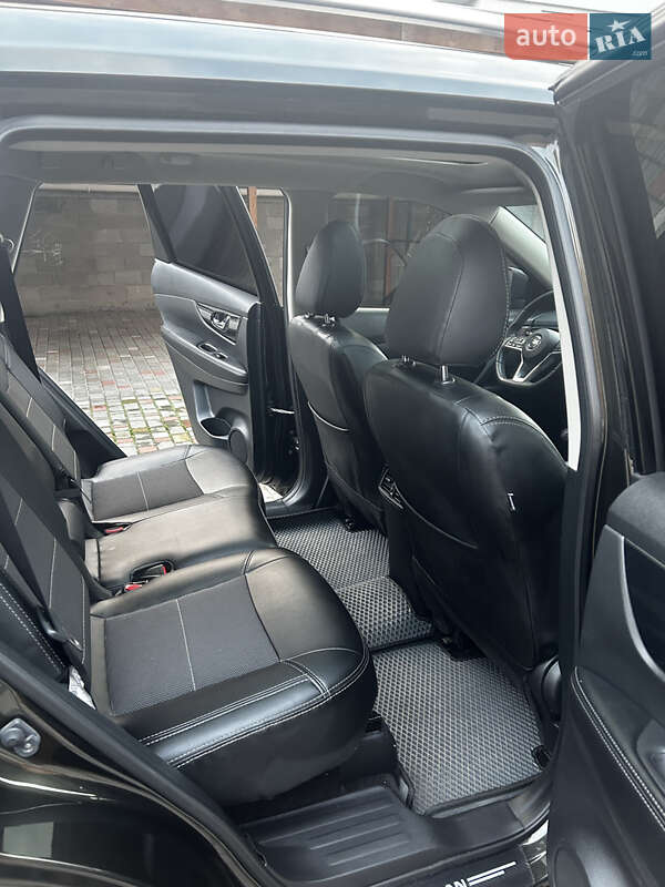 Внедорожник / Кроссовер Nissan X-Trail 2017 в Белой Церкви