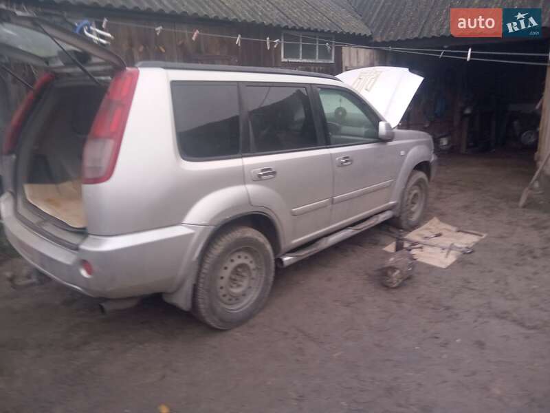 Внедорожник / Кроссовер Nissan X-Trail 2006 в Костополе