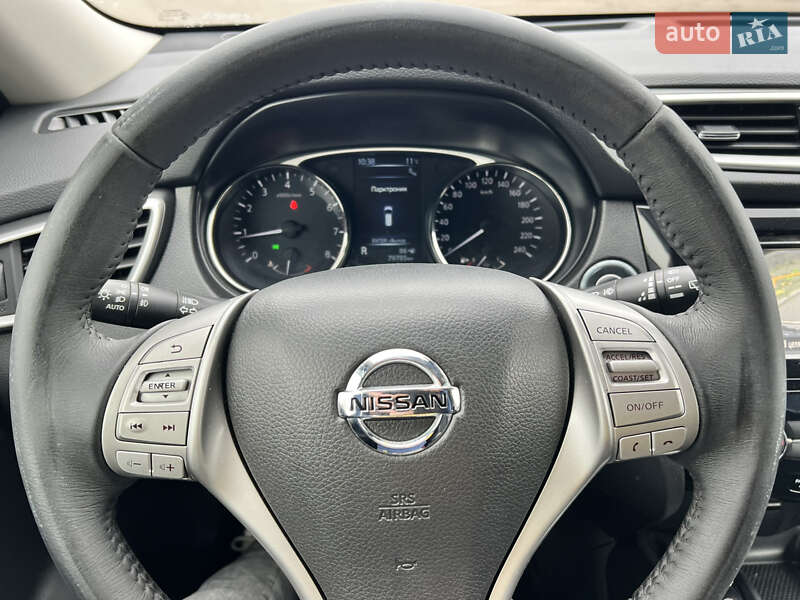 Внедорожник / Кроссовер Nissan X-Trail 2014 в Николаеве