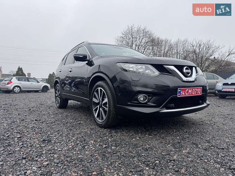 Внедорожник / Кроссовер Nissan X-Trail 2015 в Звенигородке