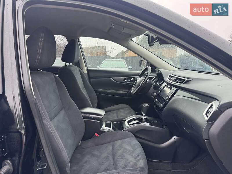 Внедорожник / Кроссовер Nissan X-Trail 2015 в Звенигородке