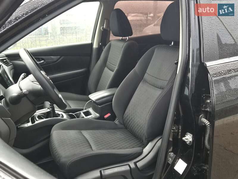 Внедорожник / Кроссовер Nissan X-Trail 2019 в Киеве