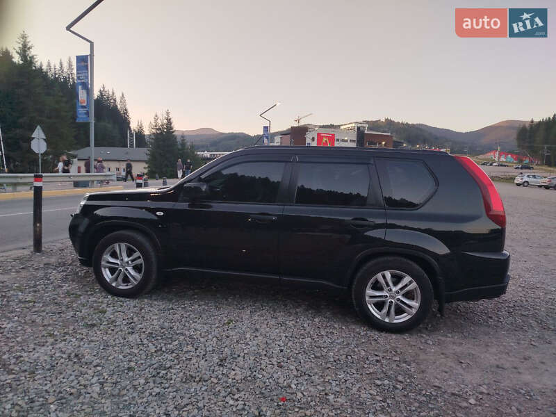 Внедорожник / Кроссовер Nissan X-Trail 2013 в Сумах