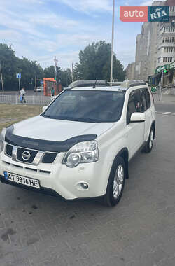 Внедорожник / Кроссовер Nissan X-Trail 2013 в Ивано-Франковске