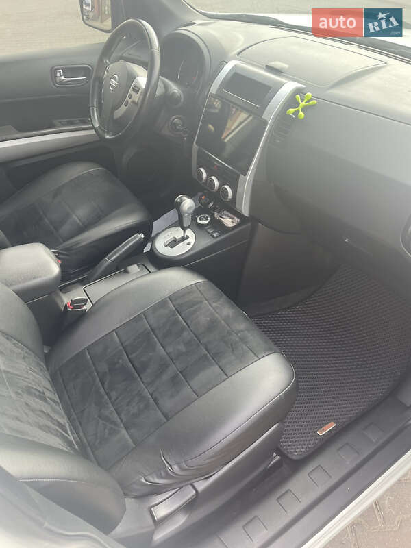 Внедорожник / Кроссовер Nissan X-Trail 2013 в Ивано-Франковске