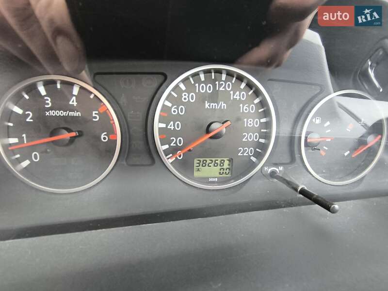 Внедорожник / Кроссовер Nissan X-Trail 2006 в Новоукраинке