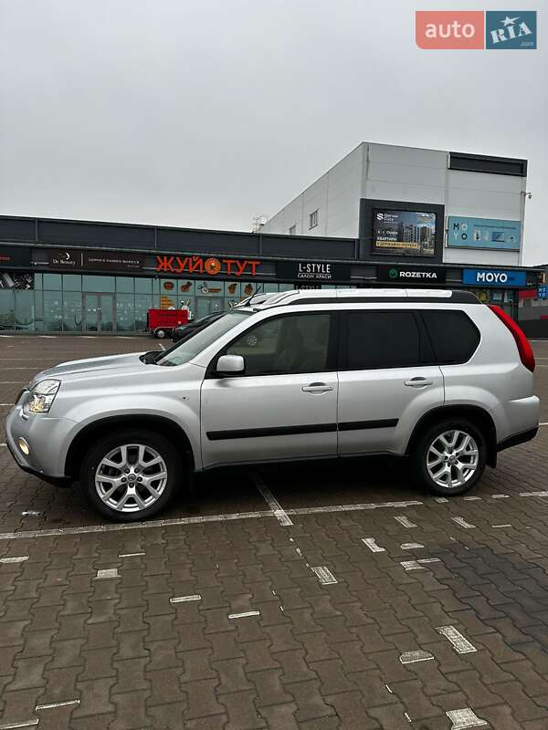 Внедорожник / Кроссовер Nissan X-Trail 2012 в Киеве фото Внедорожник / Кроссовер Nissan X-Trail 2012 в Киеве