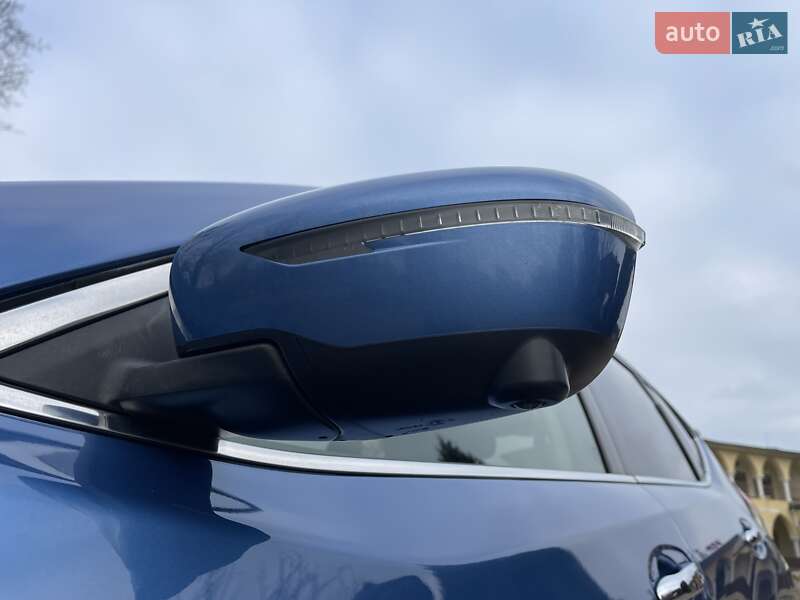 Позашляховик / Кросовер Nissan X-Trail 2017 в Києві