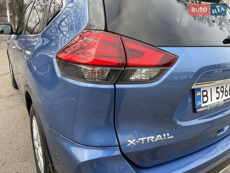 Позашляховик / Кросовер Nissan X-Trail 2017 в Києві