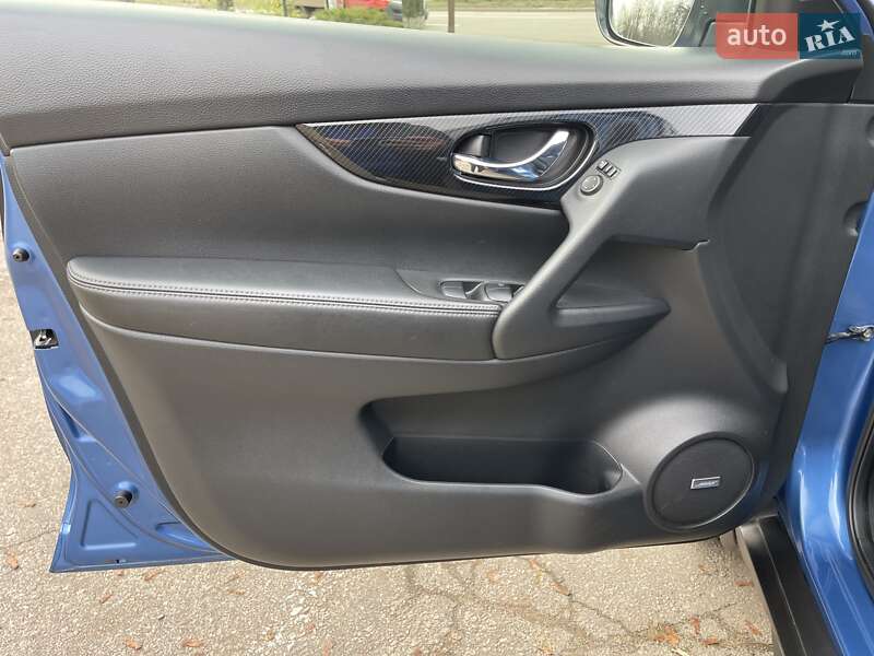 Позашляховик / Кросовер Nissan X-Trail 2017 в Києві