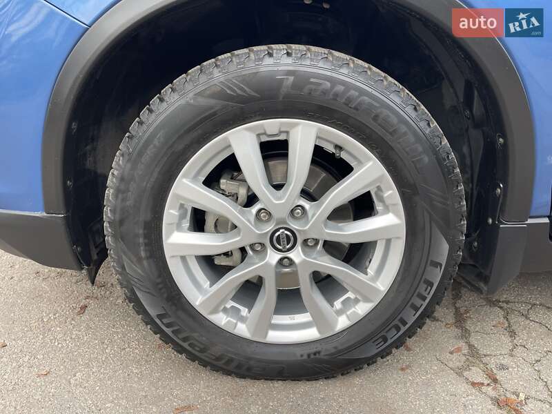 Позашляховик / Кросовер Nissan X-Trail 2017 в Києві