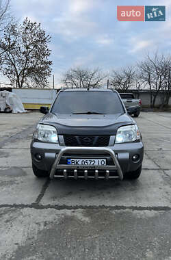 Внедорожник / Кроссовер Nissan X-Trail 2006 в Вараше