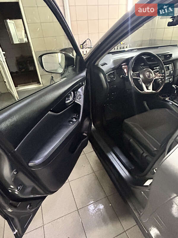 Внедорожник / Кроссовер Nissan X-Trail 2020 в Умани