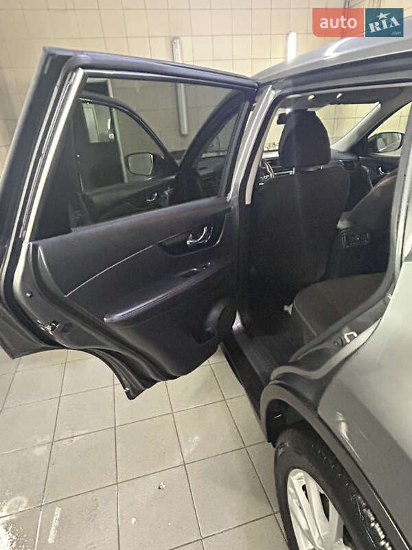 Внедорожник / Кроссовер Nissan X-Trail 2020 в Умани