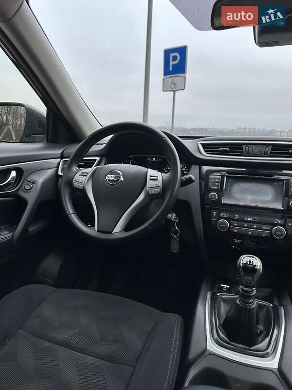 Внедорожник / Кроссовер Nissan X-Trail 2015 в Тернополе фото 84 Внедорожник / Кроссовер Nissan X-Trail 2015 в Тернополе