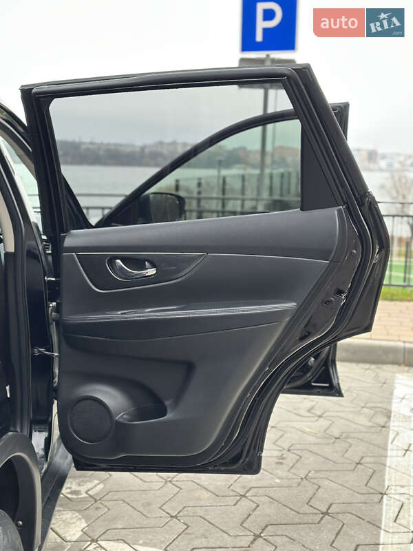 Внедорожник / Кроссовер Nissan X-Trail 2015 в Тернополе фото 111 Внедорожник / Кроссовер Nissan X-Trail 2015 в Тернополе