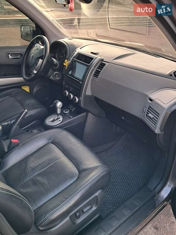 Внедорожник / Кроссовер Nissan X-Trail 2008 в Овруче