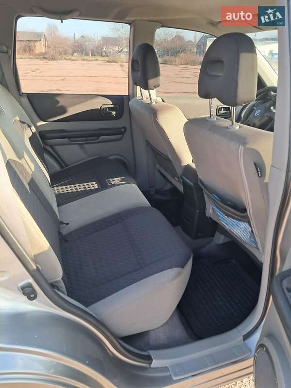 Внедорожник / Кроссовер Nissan X-Trail 2005 в Киеве